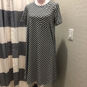 Lularoe pocket houndstooth dress